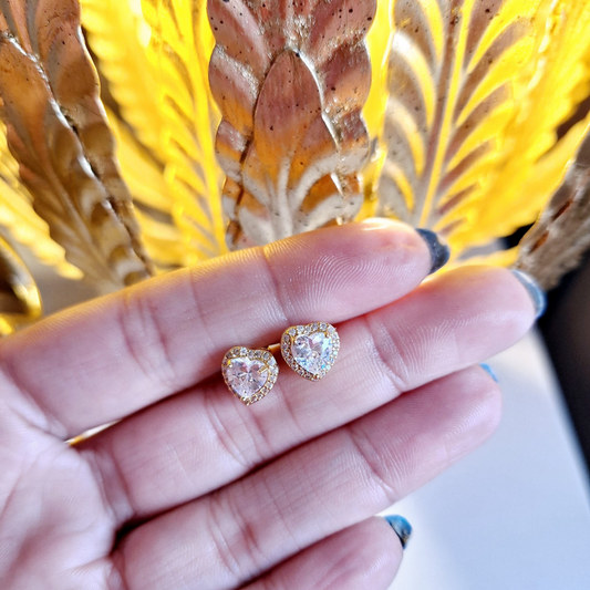 Sparkle 14k Gold Heart Studs