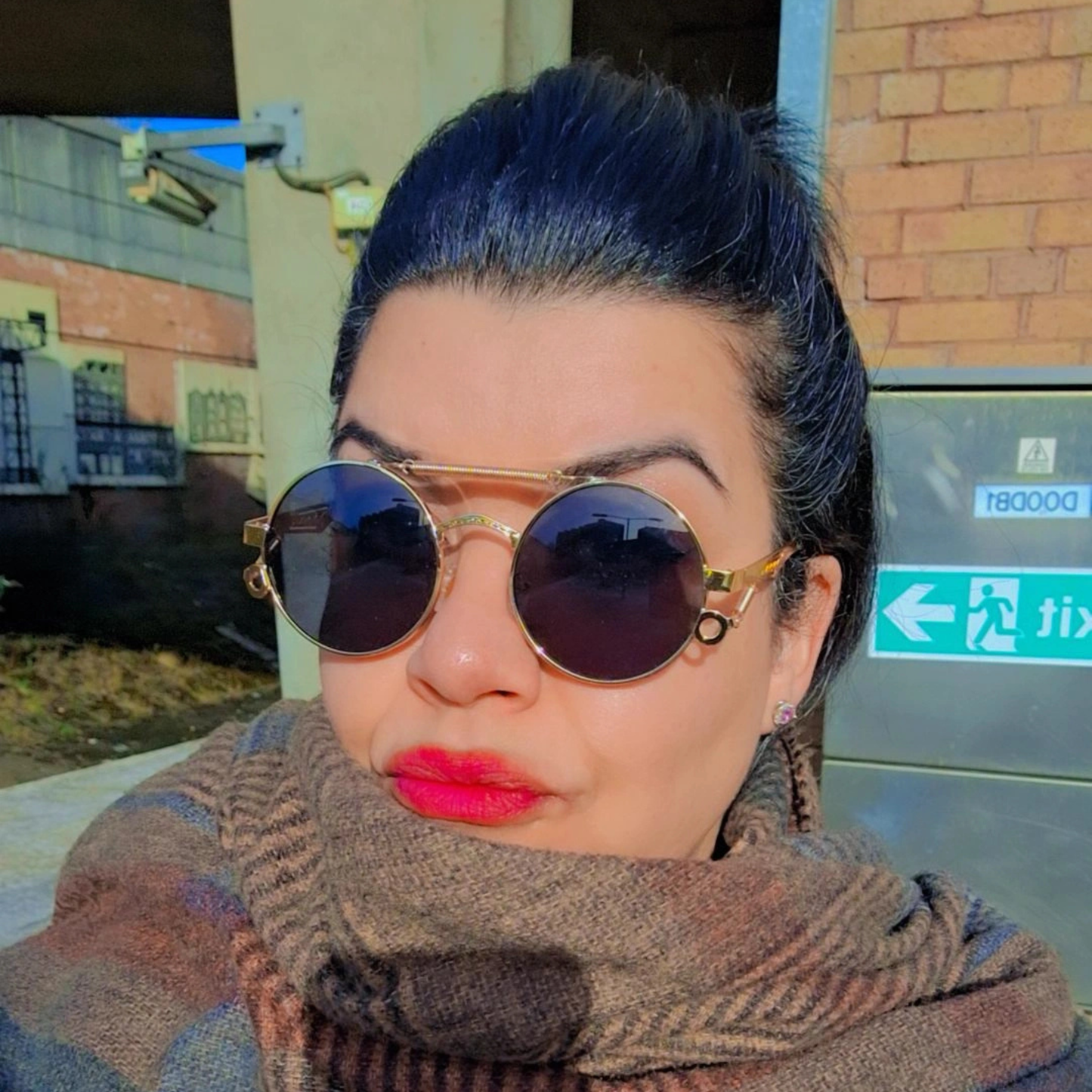 Almost Famous Circle Sunglasses